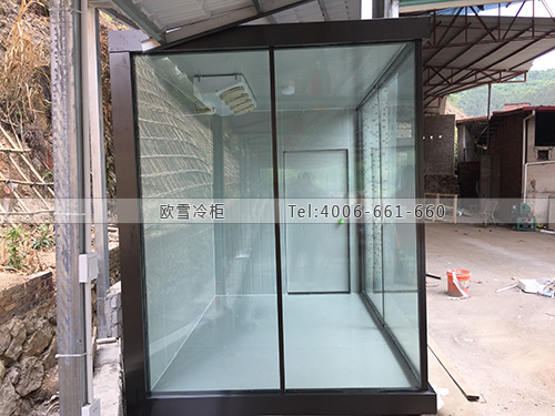 透明玻璃冷庫(kù)安裝.jpg 透明玻璃冷庫(kù)安裝.jpg