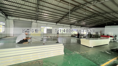 冷庫(kù)設(shè)備.jpg 冷庫(kù)設(shè)備.jpg